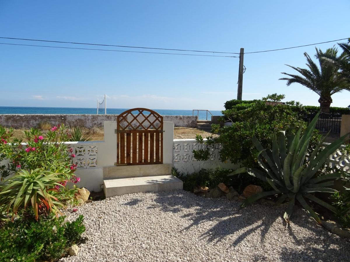 Villa At Seafront With Private Garden-655 Дения Экстерьер фото